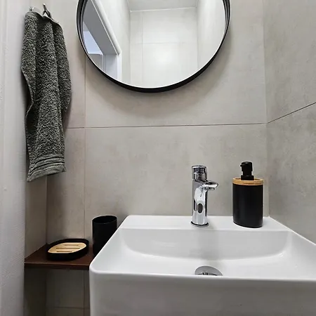 Premier Apartment